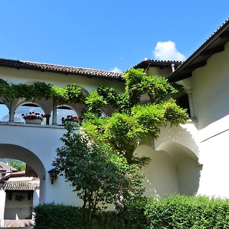 Apartments Schloss Paschbach Appiano Sulla Strada Del Vino Εξωτερικό φωτογραφία