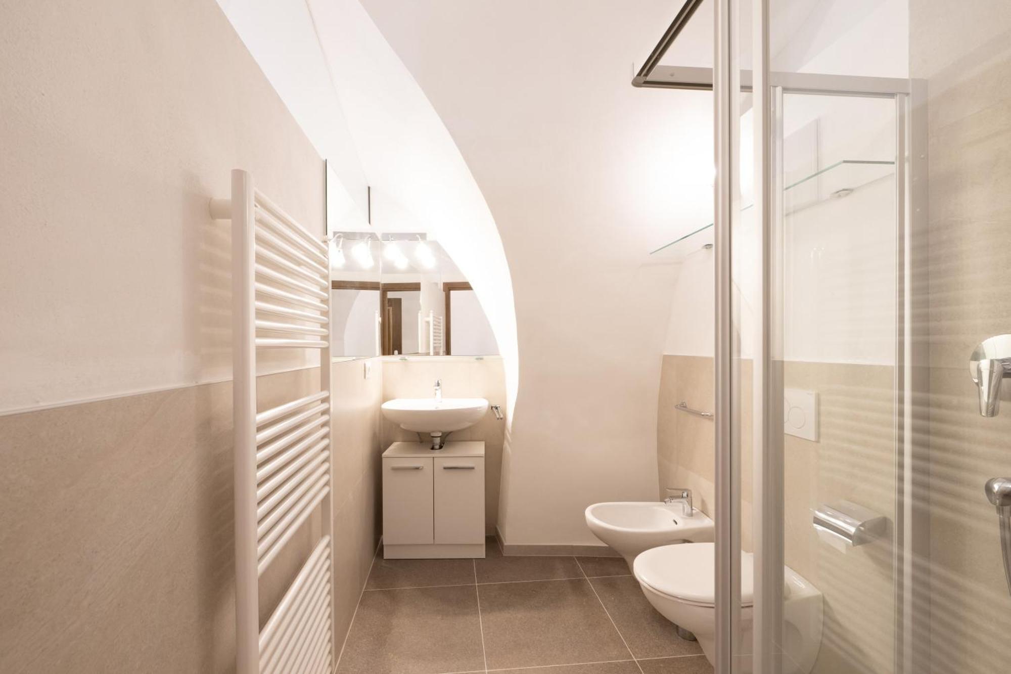 Apartments Schloss Paschbach Appiano Sulla Strada Del Vino Εξωτερικό φωτογραφία