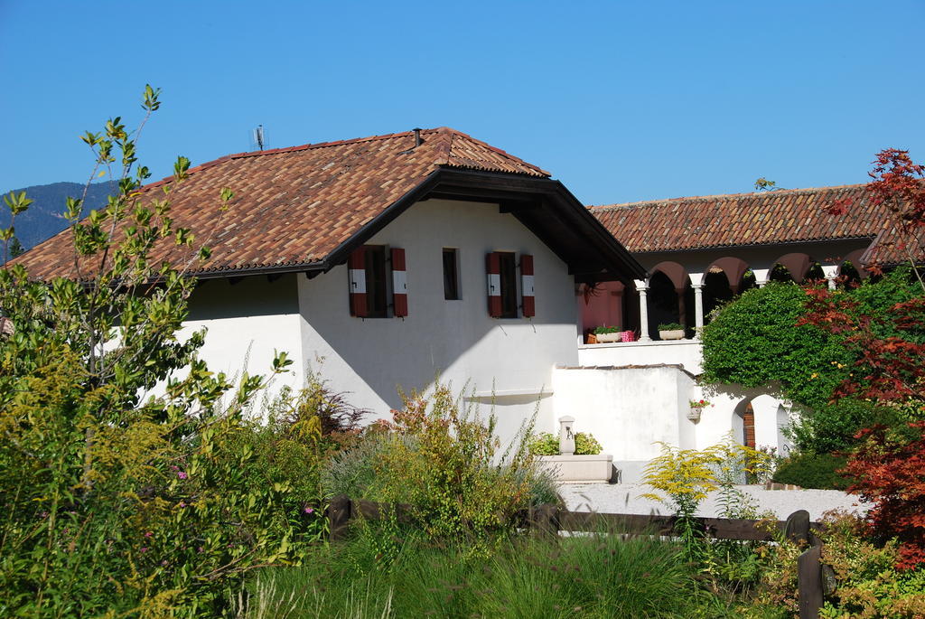 Apartments Schloss Paschbach Appiano Sulla Strada Del Vino Δωμάτιο φωτογραφία