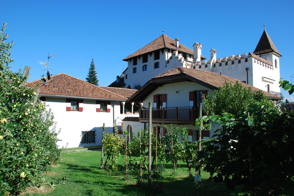 Apartments Schloss Paschbach Appiano Sulla Strada Del Vino Δωμάτιο φωτογραφία