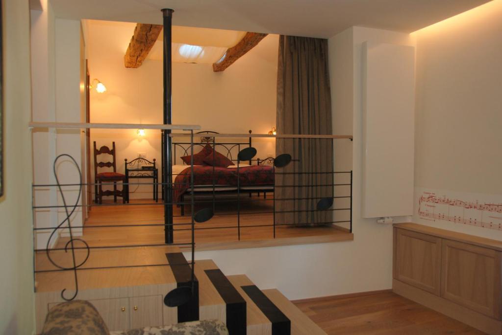 Apartments Schloss Paschbach Appiano Sulla Strada Del Vino Δωμάτιο φωτογραφία