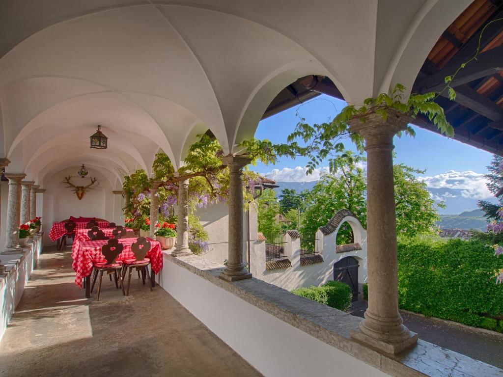Apartments Schloss Paschbach Appiano Sulla Strada Del Vino Εξωτερικό φωτογραφία