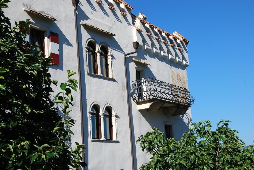 Apartments Schloss Paschbach Appiano Sulla Strada Del Vino Εξωτερικό φωτογραφία