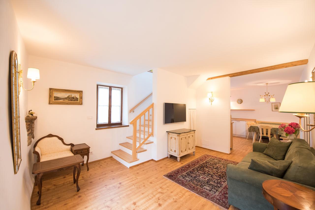 Apartments Schloss Paschbach Appiano Sulla Strada Del Vino Εξωτερικό φωτογραφία